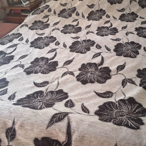 Throw used for double sofa or bed