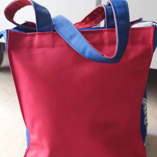 Vintage Pucca Tote Bag shoulder type like new, blue and red