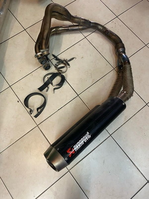 Acrapovic Exhausts Yamaha R1 2004-2006 model like new