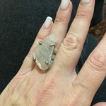 Ring with clear quartz used