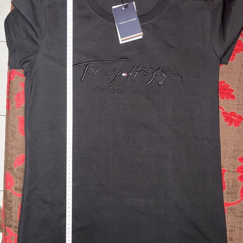 Tommy Hilfiger men's T-shirt black embroidered XL new with tags