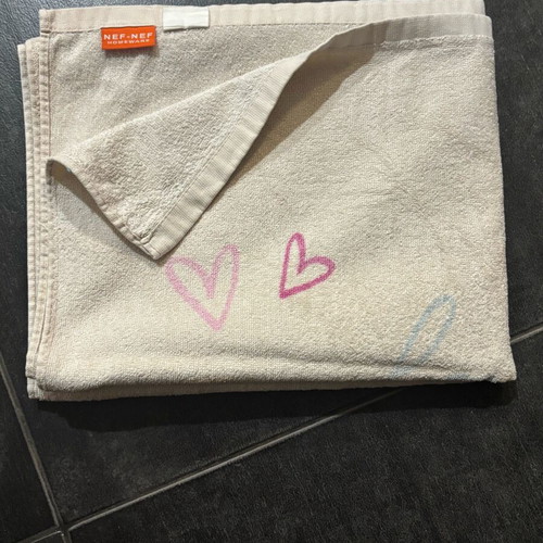 Children's towel used with girls' summer design