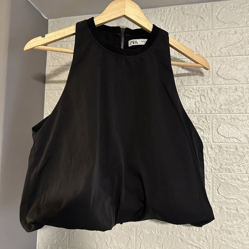 Top balloon Zara black medium, like new