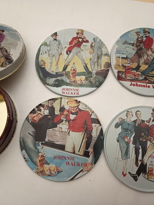 Johnnie Walker vintage μεταλλικά διαφημιστικά σουβέρ, σετ 5 με κουτί