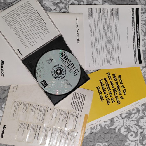 Microsoft Bookshelf '95 CD-ROM software like new for Windows 95 and 3.1