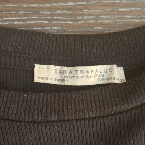 Zara black t shirt with sewn pearls like new, size S