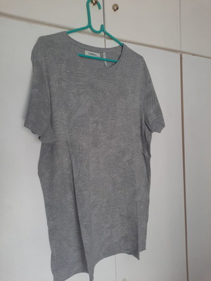 T-Shirt Battery floral pattern XXL like new