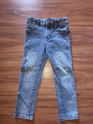 Terranova jeans with pearls size 3 years like new, blue