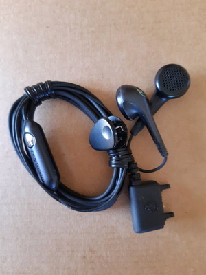 Sony Ericsson earbuds new