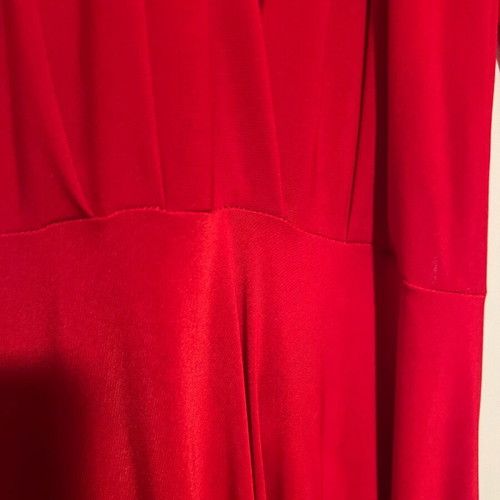 Multifunctional long red dress with open back like new