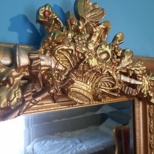 Carved mirror of George III with stamp