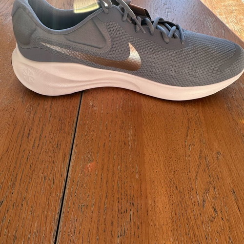 Nike Revolution 7 Comfort sport shoes new, size 49.5, grey