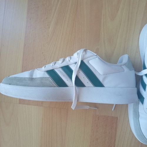 Adidas boys' sneakers size 42-42.5, white