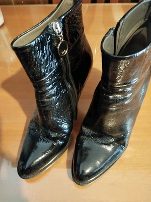 Dolce Gabbana ankle boots used, black glossy size 39