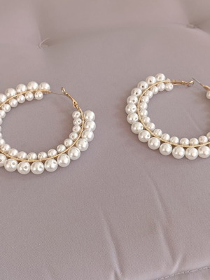 Earrings large pearl hoop used like new, white