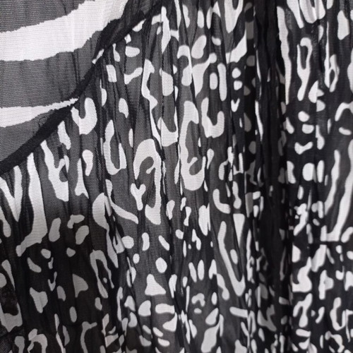 Women's summer dress black and white, size large, like new