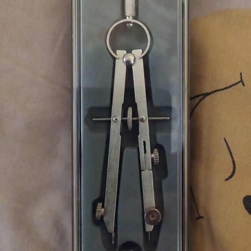 SEMA compass new with adjustment wheel in plastic case