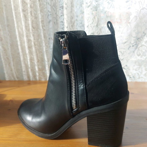 Black ankle boots with heel new, size 37 from Bershka