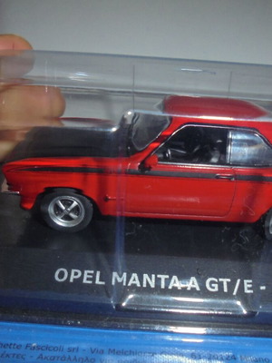 Μινιατούρα αυτοκίνητο Manta A GT/E 1974 καινούργιο, κόκκινο