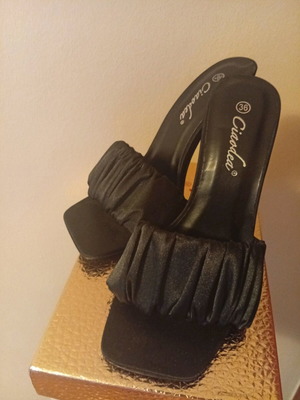 Sandals new, black, heel height 9 cm, sizes 36 38 40