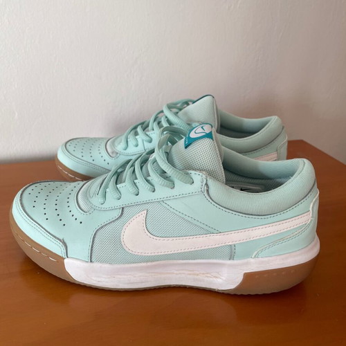 Nike tennis-style shoes used, size 38.5, turquoise