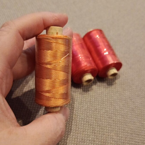Threads new, 4 spools