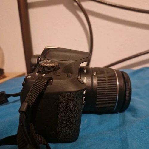 Canon EOS2000D camera with 18-55mm lens like new