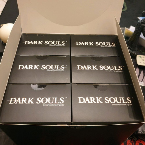 Dark Souls figures set 6 pcs like new with master carton Bandai Namco