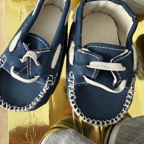 Newborn shoes like new, set of 5 pieces