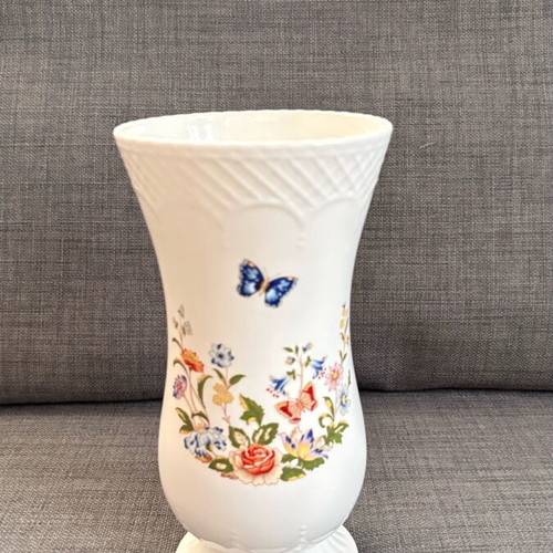 Aynsley Cottage Garden Fine Bone China Vase used, 20cm height