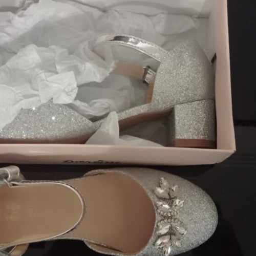 Girls' ballet shoes new, silver glitter size 32