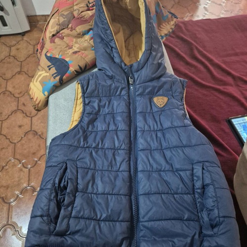 Energiers kids sleeveless vest like new, double face blue-yellow size 6