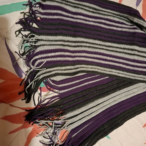 Knitted scarf like new, 2 meters long