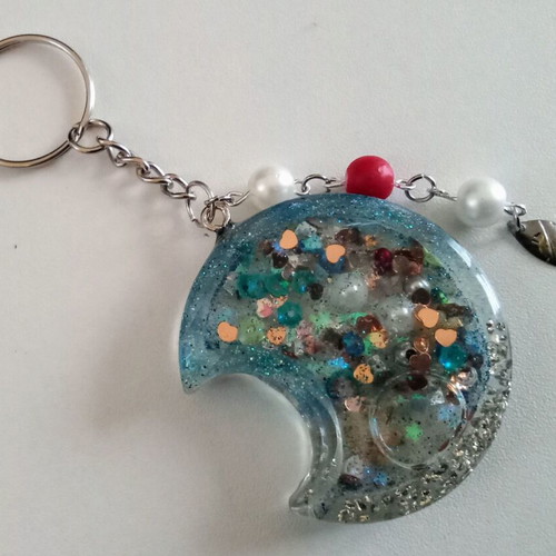 Handmade Shaker keychain pendant new, blue multicolor