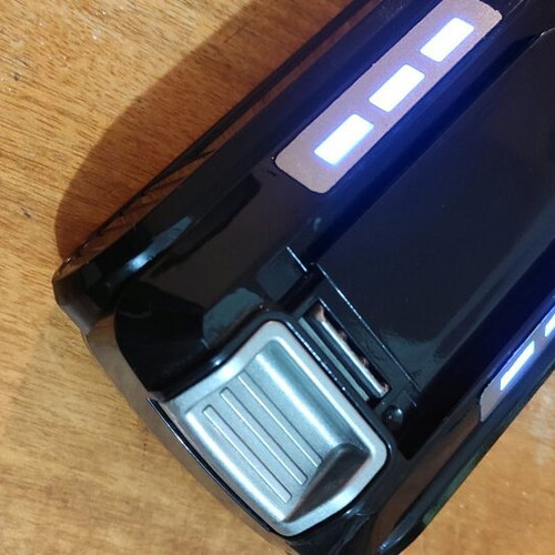 First battery 2.2 Ah 22.2 volt like new without charger