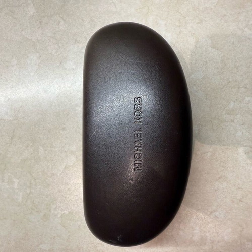Michael Kors sunglasses case like new, brown
