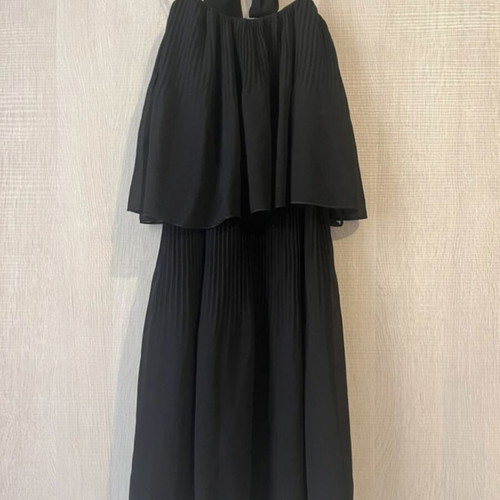 Black Mini Dress like new with ruffles and straps, sizes S-M