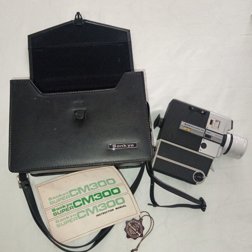 Sankyo Super CM 300 vintage Super 8 film camera like new