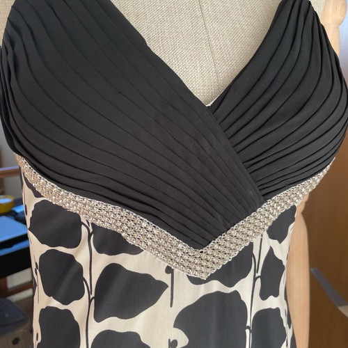 Carlo Pignatelli coctail dress new with handmade details and crystals, size 40