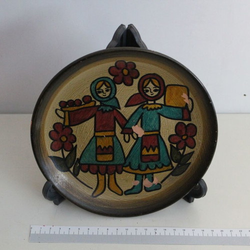 Painted clay plates used, set of 2, 20 cm diameter