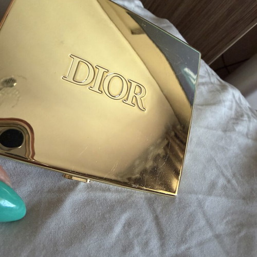 Dior eyeshadow palette like new, authentic product