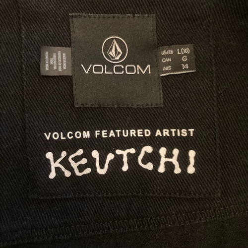 Volcom dress black with embossed patterns like new, size L