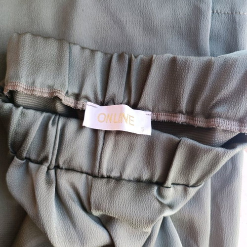 Green palazzo pants like new with satin finish, size S