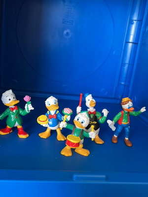 Bullyland figures like new, pack