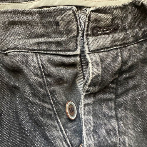 Zara black pants size 38 used with button damage