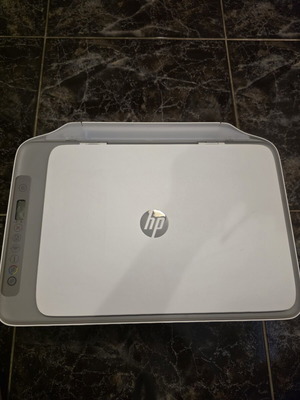 HP multifunction printer like new with Wi-Fi and scanner