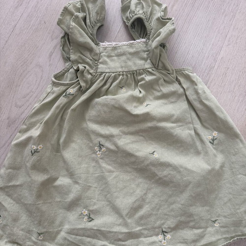 Children's dress khaki color like new with embroidered flowers