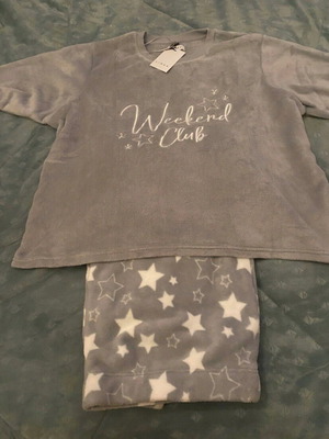 Fleece Pajamas new, size XXL with silver thread detail