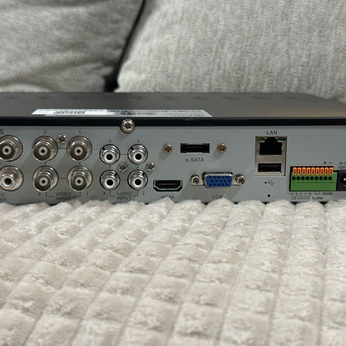 CCTV set new with 4 cameras and recorder without hard drive