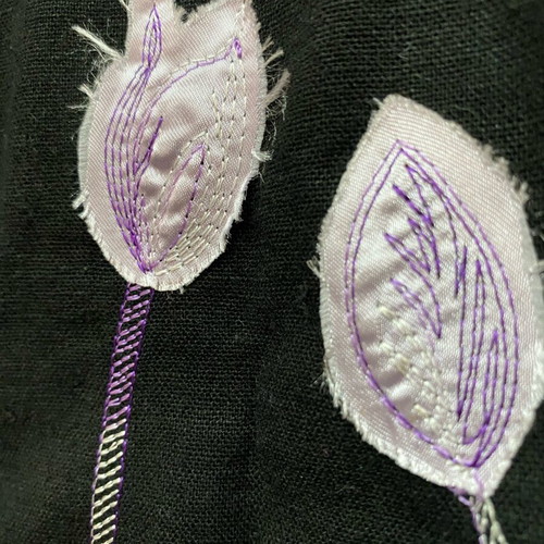 Atmosphere skirt black with embroidery and appliqué flowers, size 40, like new